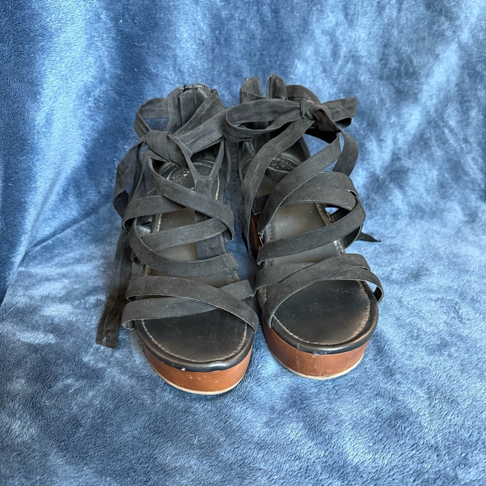 Black and Brown Platform Shoes with Sturdy Sole